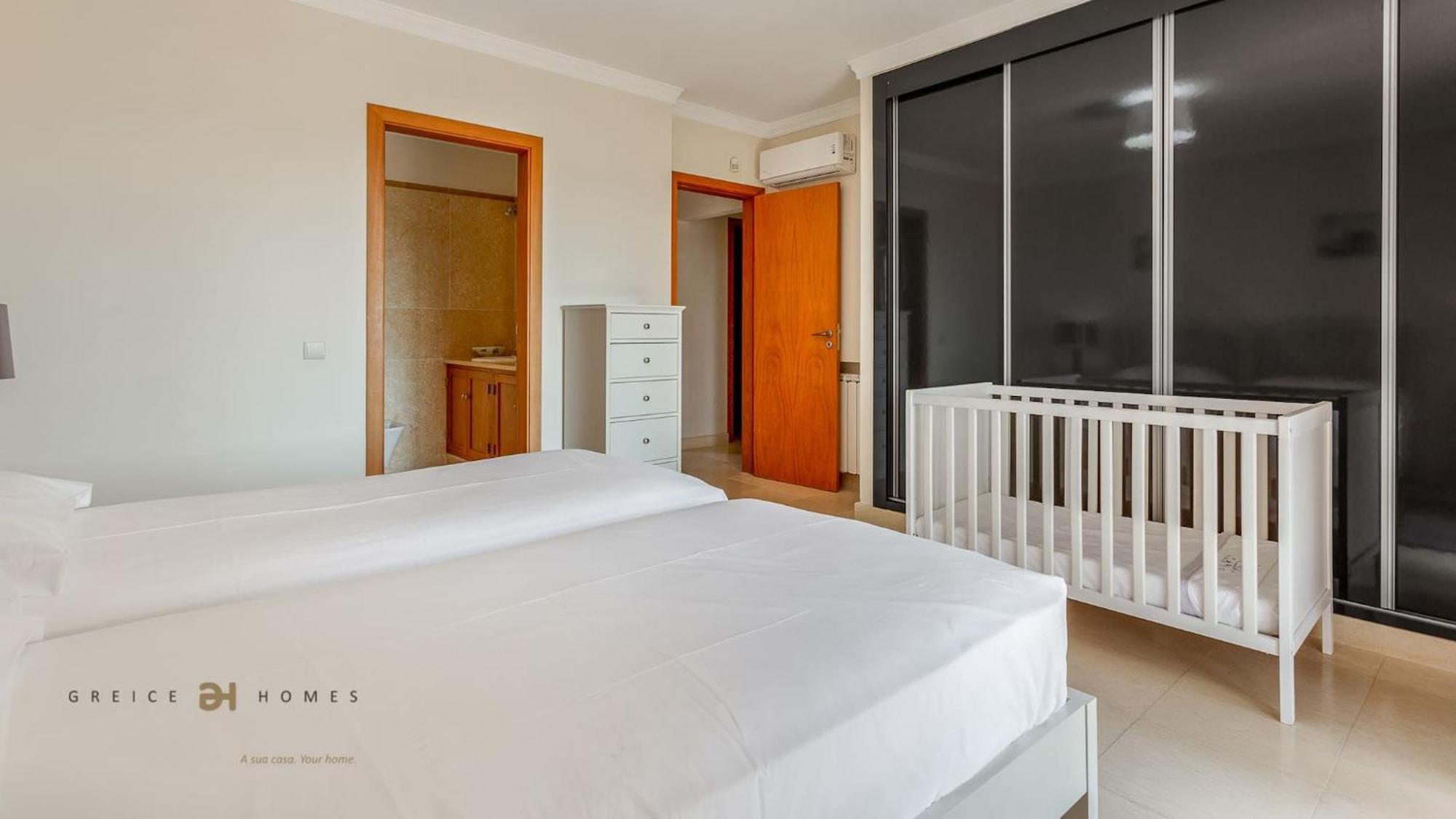 Luxuosa Moradia V5 Em Quarteira - Greice Homes מראה חיצוני תמונה