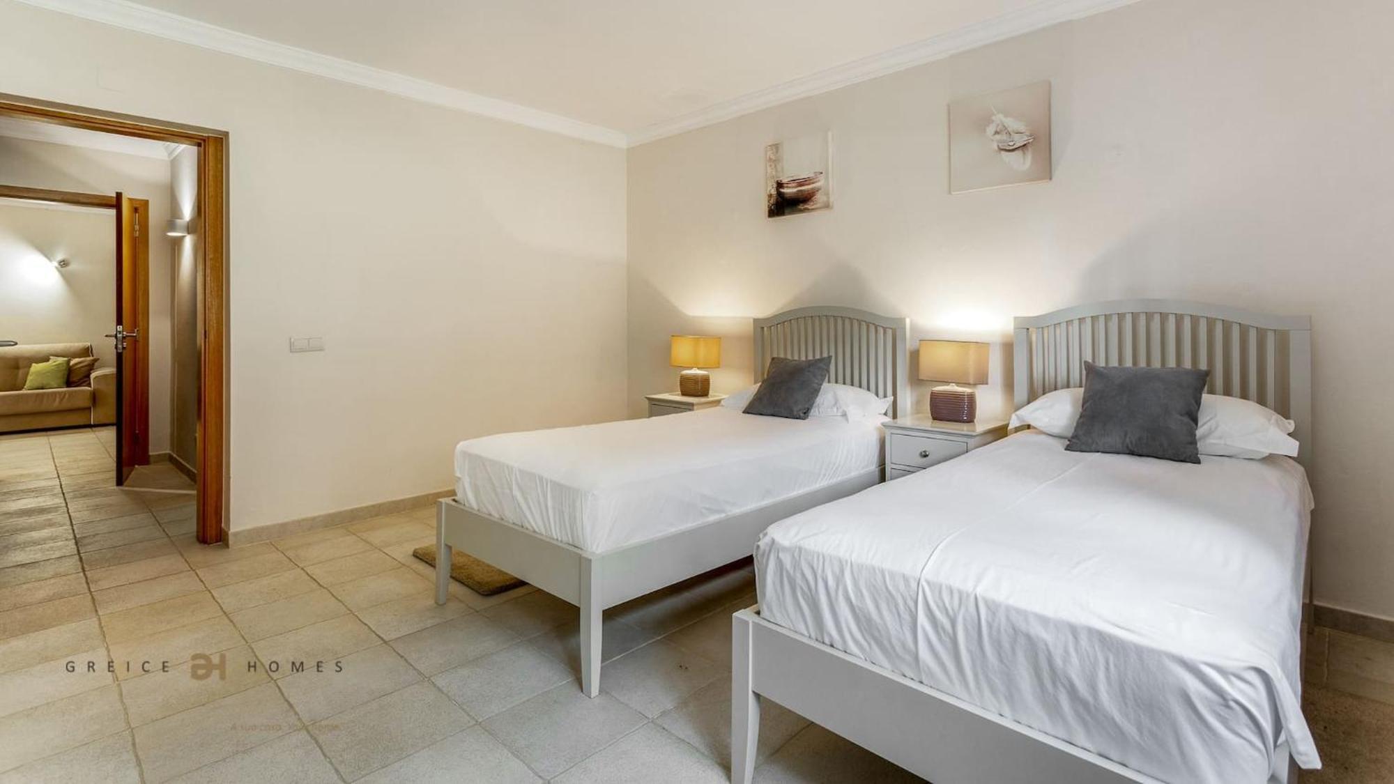 Luxuosa Moradia V5 Em Quarteira - Greice Homes מראה חיצוני תמונה