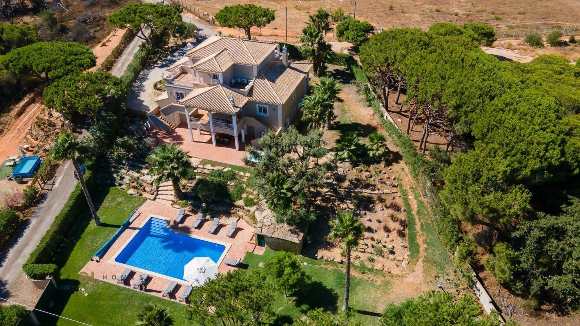 Luxuosa Moradia V5 Em Quarteira - Greice Homes מראה חיצוני תמונה